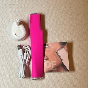 Dermaflash Pink Facial Exfoliation Device